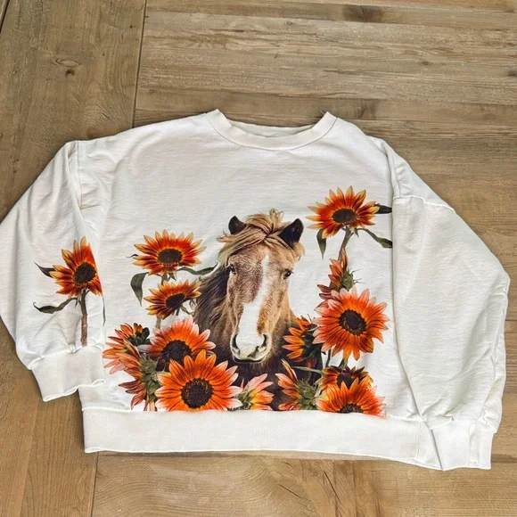 Molo Mika Red Sunflower Horse - Picture 1 of 8